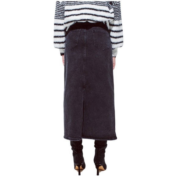 Q2 Long Denim Stretch Skirt in Black - Picture 6 of 7
